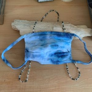 NWT blue tie dye face mask & beaded mask chain